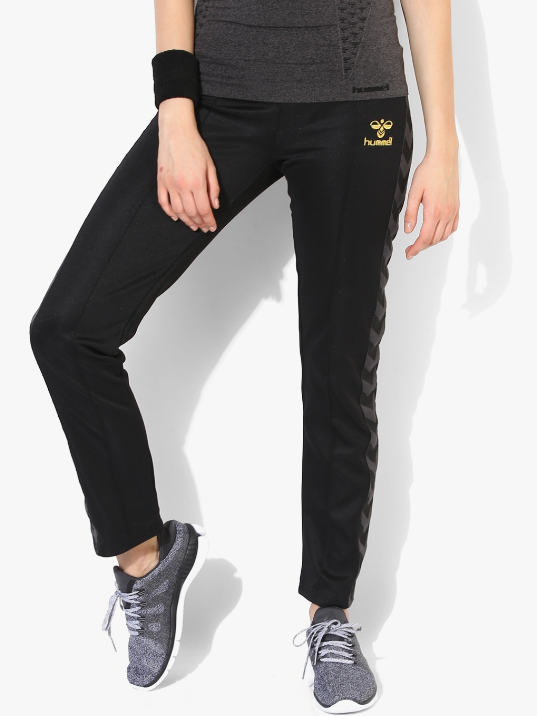 jabong track pants