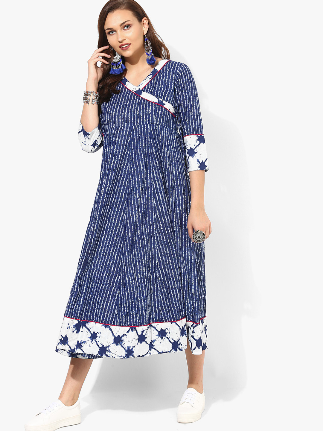 Buy Printed V Neck Anarkali With 3/4Th Sleeves Kurtas for Women 7243712 Myntra