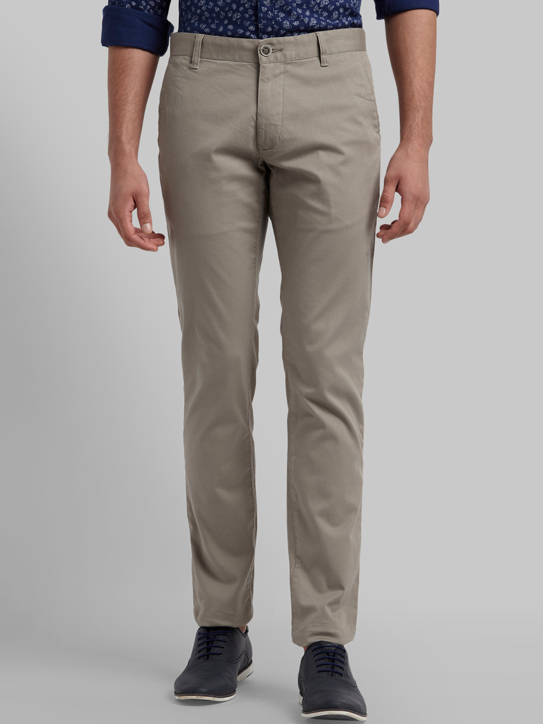 Buy Parx Men Grey Tapered Fit Solid Regular Trousers - Trousers for Men ...