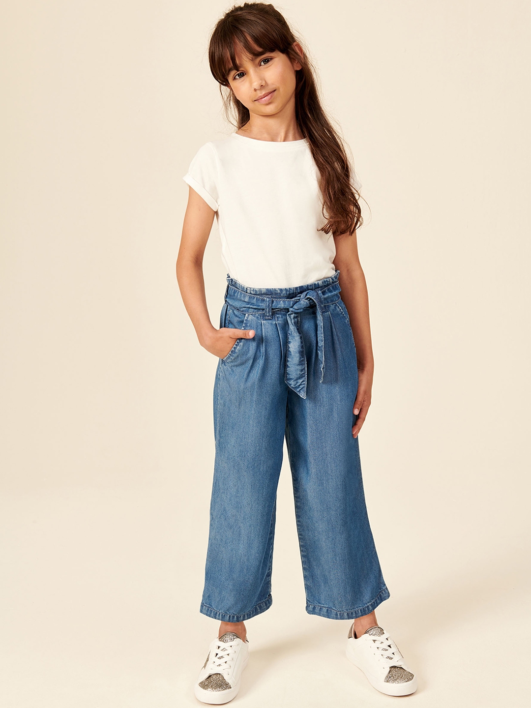 parallel trousers with top
