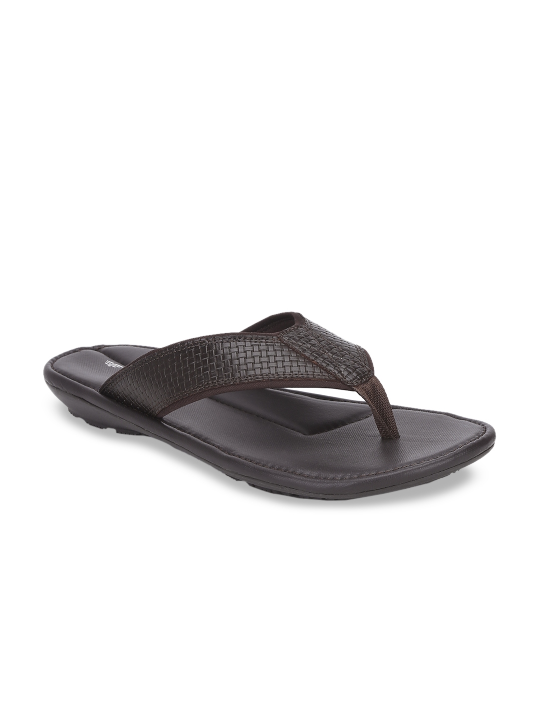 Red tape cheap sandals myntra
