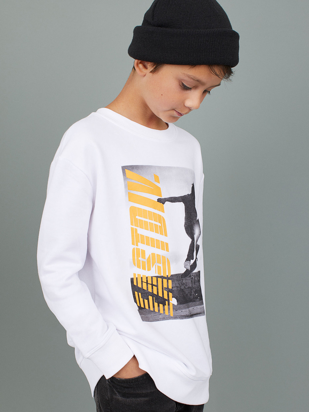 Buy H&M Boys White Printed Sweatshirt Sweatshirts for Boys 10894520