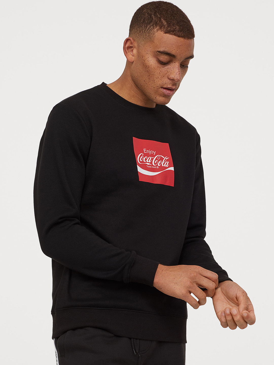 Buy H&M Men Black Printed Sweatshirt Sweatshirts for Men 11035870