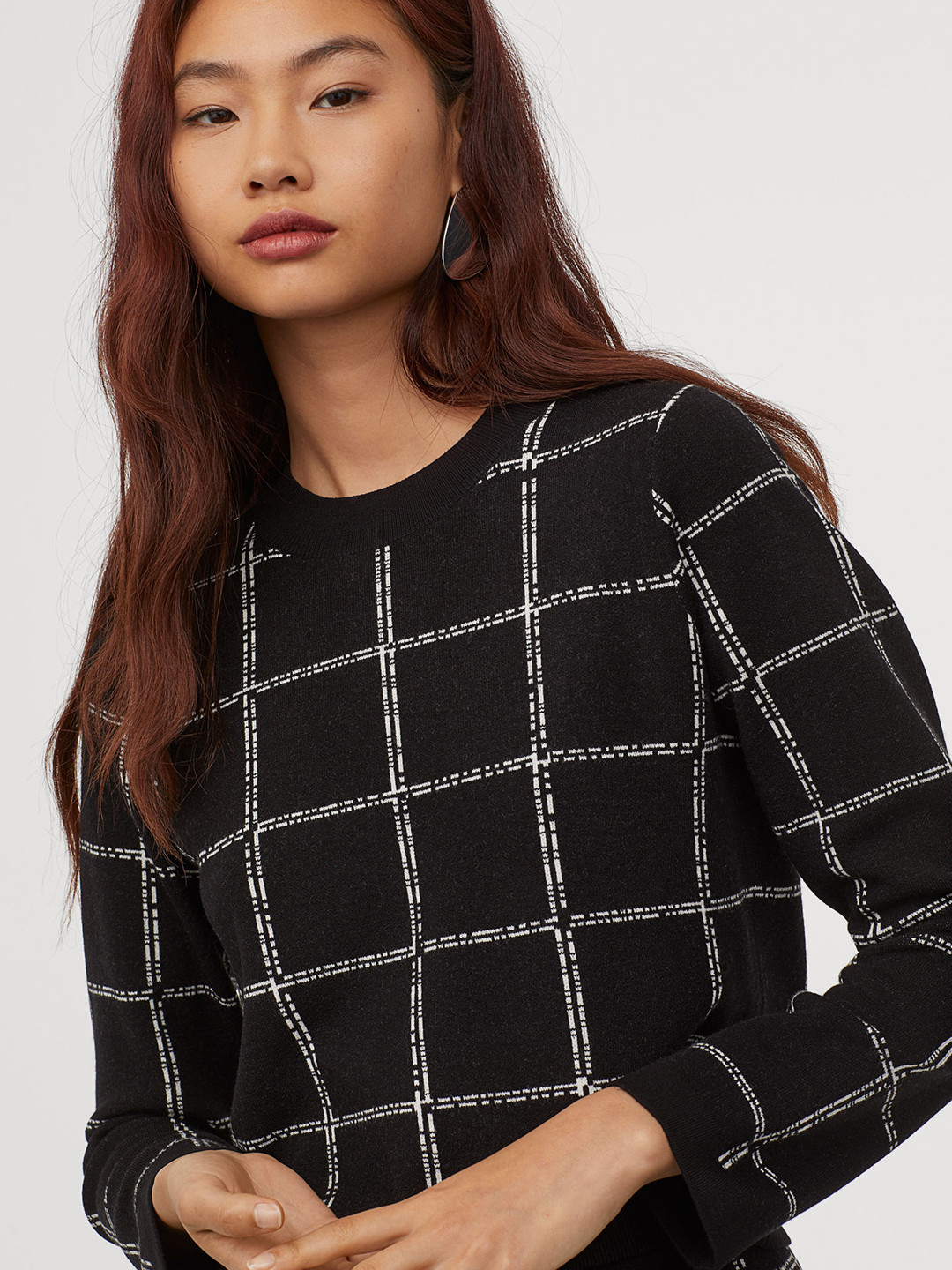 Buy H&M Women Black & White Fine Knit Jumper Sweaters for Women