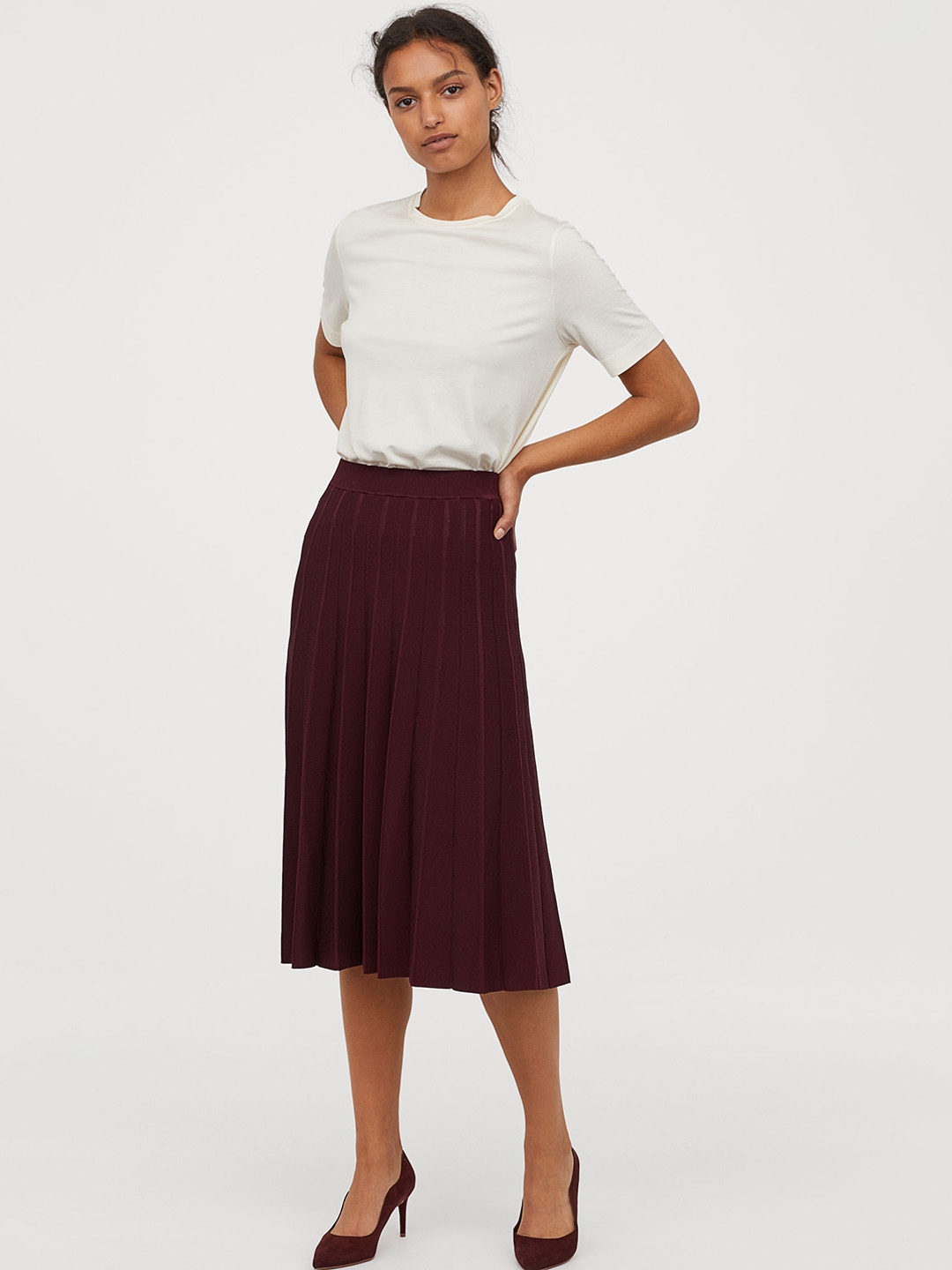 Buy H&M Women Maroon Solid Pleated Skirt - Skirts for Women 10945642 ...