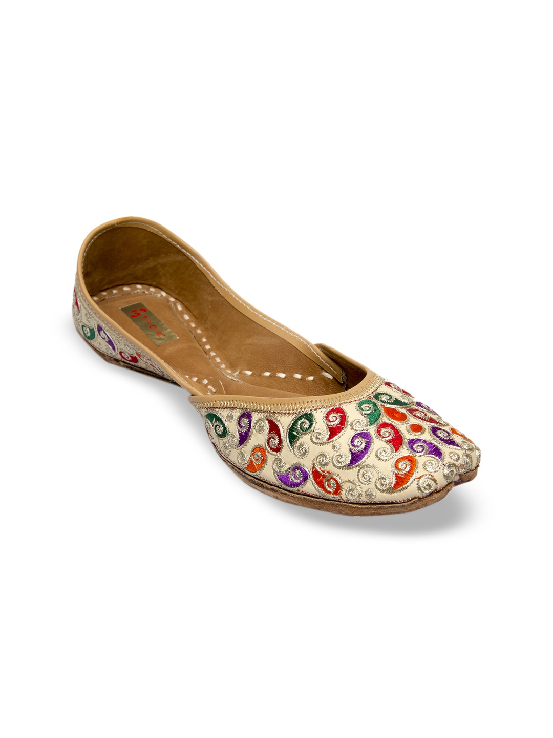 mojaris myntra