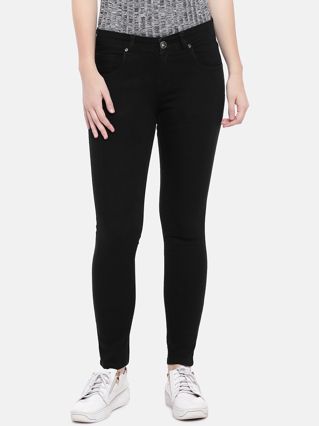 black stretchable jeans