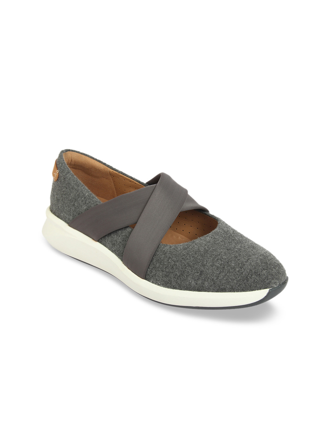 clarks ladies slip on trainers