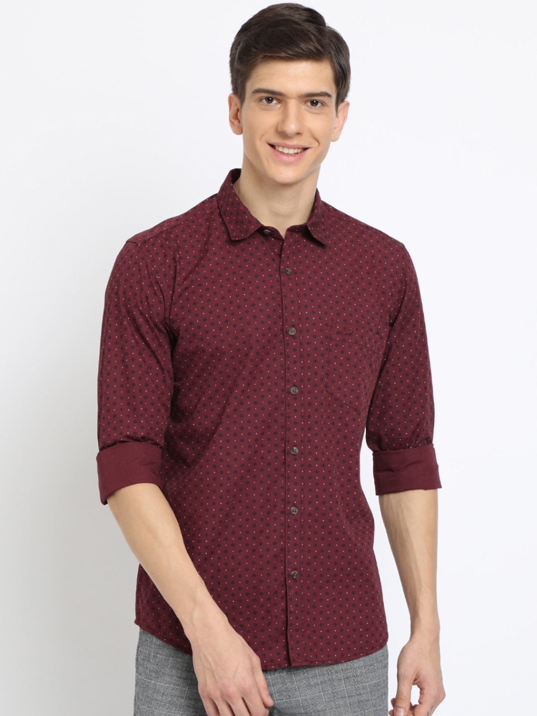 Buy Crocodile Men Maroon & Black Slim Fit Printed Casual Shirt Shirts