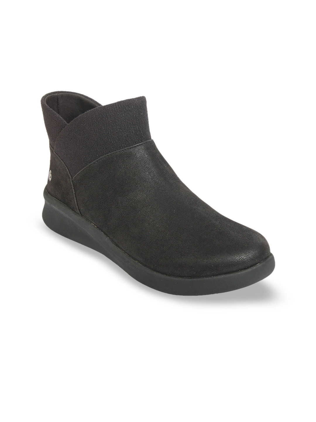 clarks flat boots