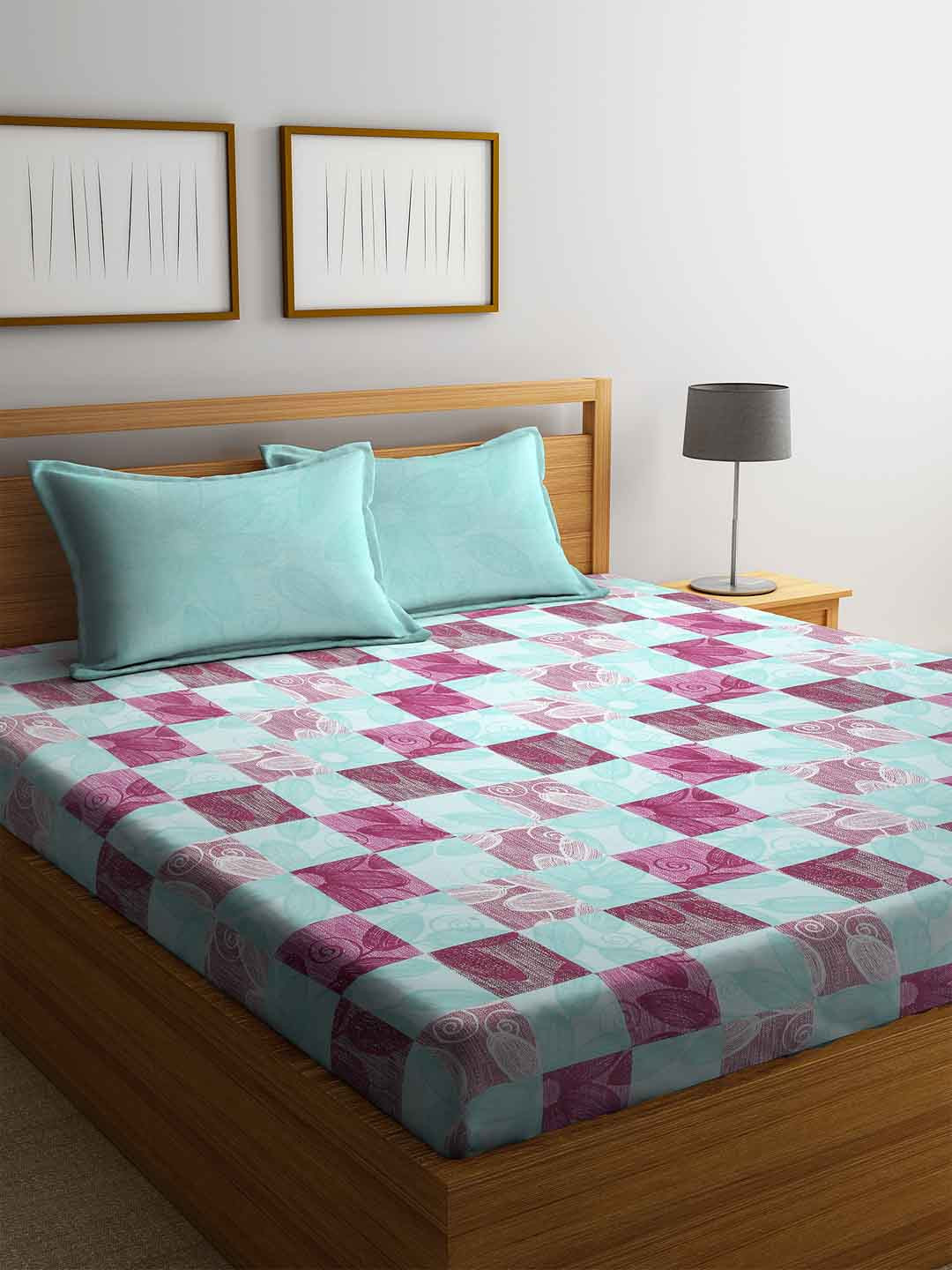 Buy BOMBAY DYEING Green Geometric 104 TC Cotton 1 Queen Bedsheet With 2