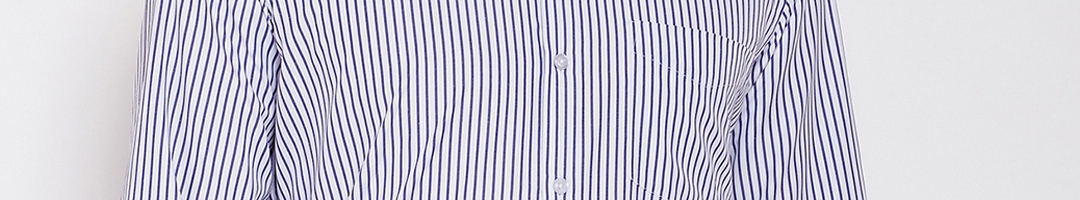 Buy English Navy Men White & Navy Blue Slim Fit Striped Formal Shirt ...