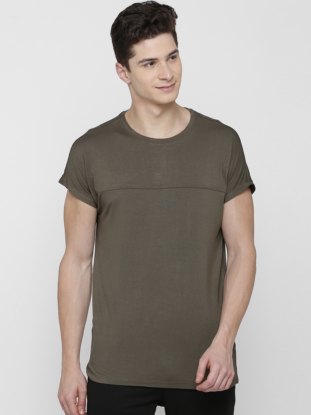 Buy SKULT By Shahid Kapoor Men Brown Solid Round Neck T Shirt - Tshirts ...