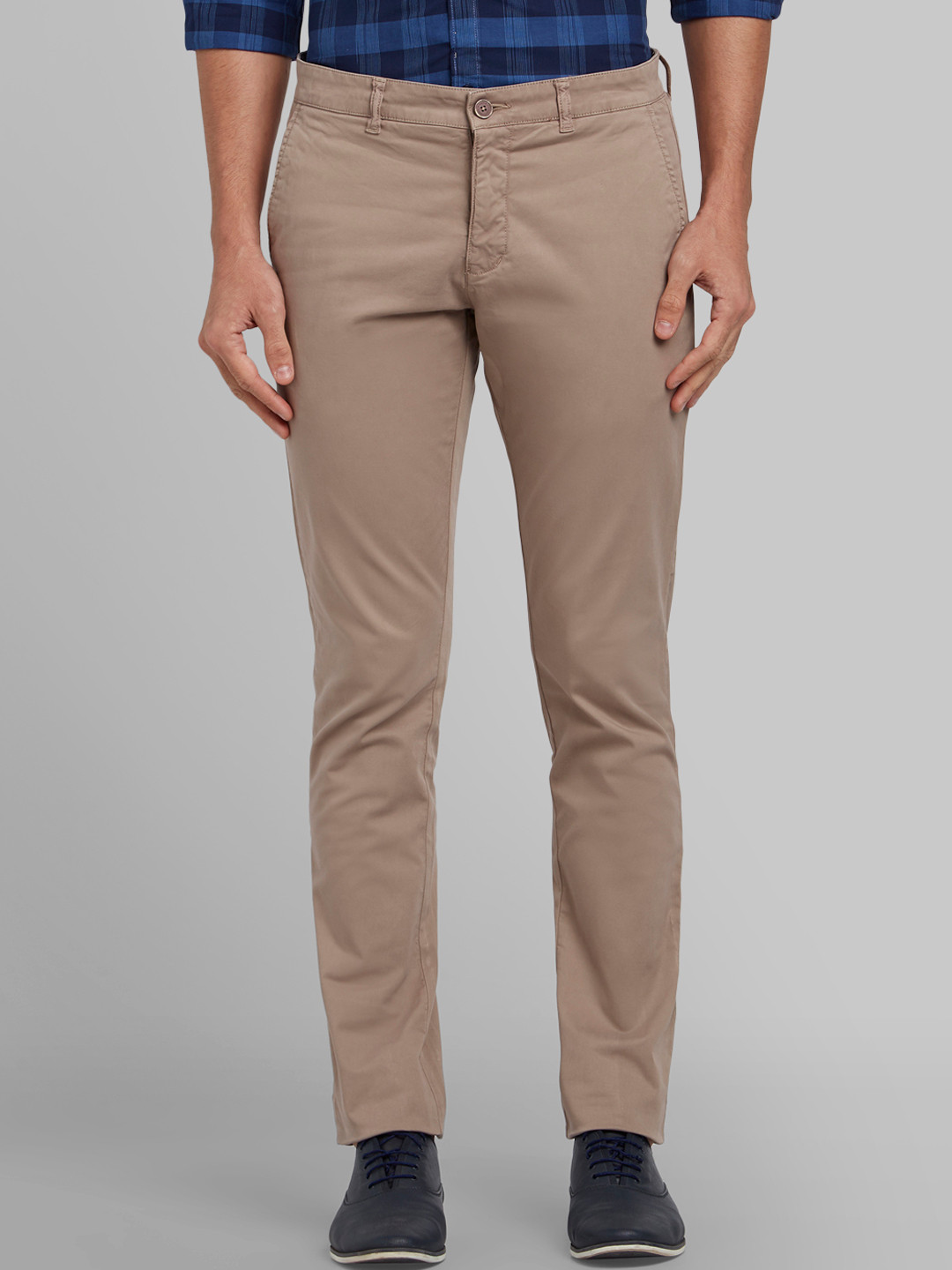 Buy Parx Men Beige Tapered Fit Solid Regular Trousers - Trousers for ...