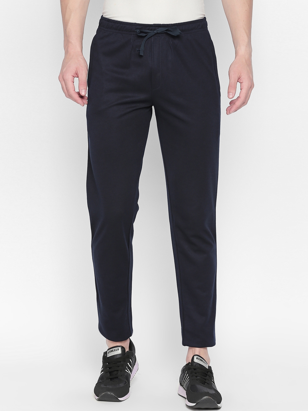 avoq track pants