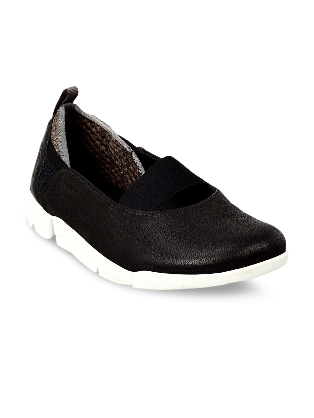 clarks ladies black flat shoes