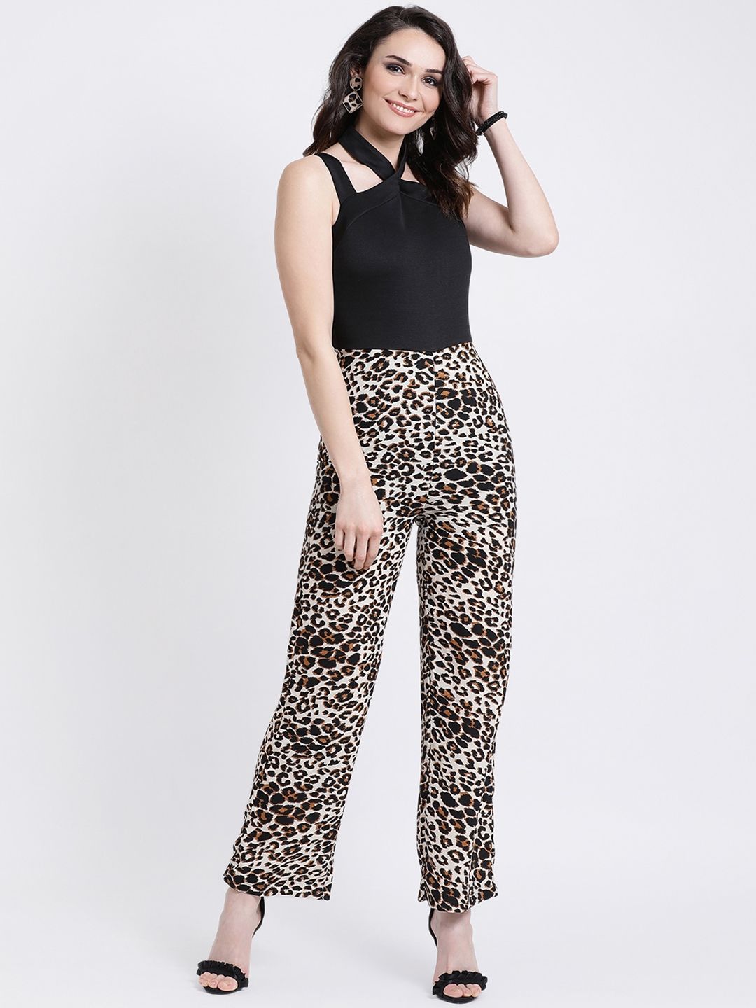 nike essential jogger