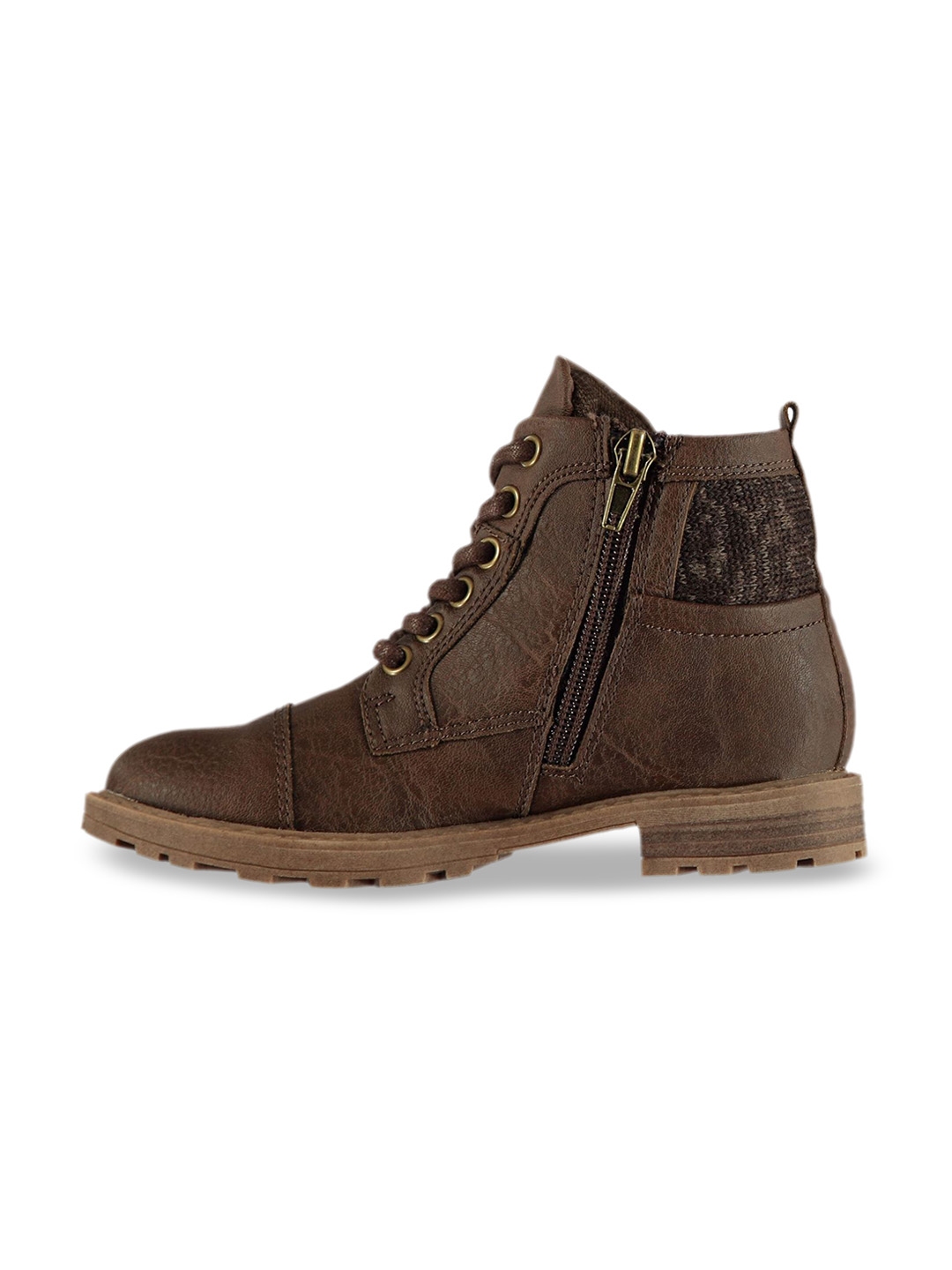 myntra trekking shoes