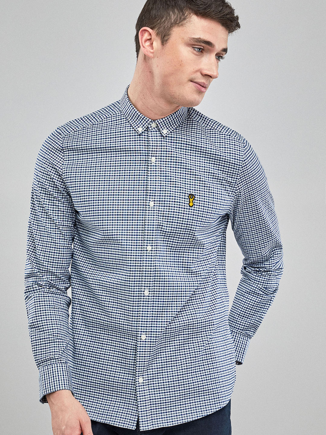 Buy Next Men Blue & White Regular Fit Checked Casual Shirt Shirts for