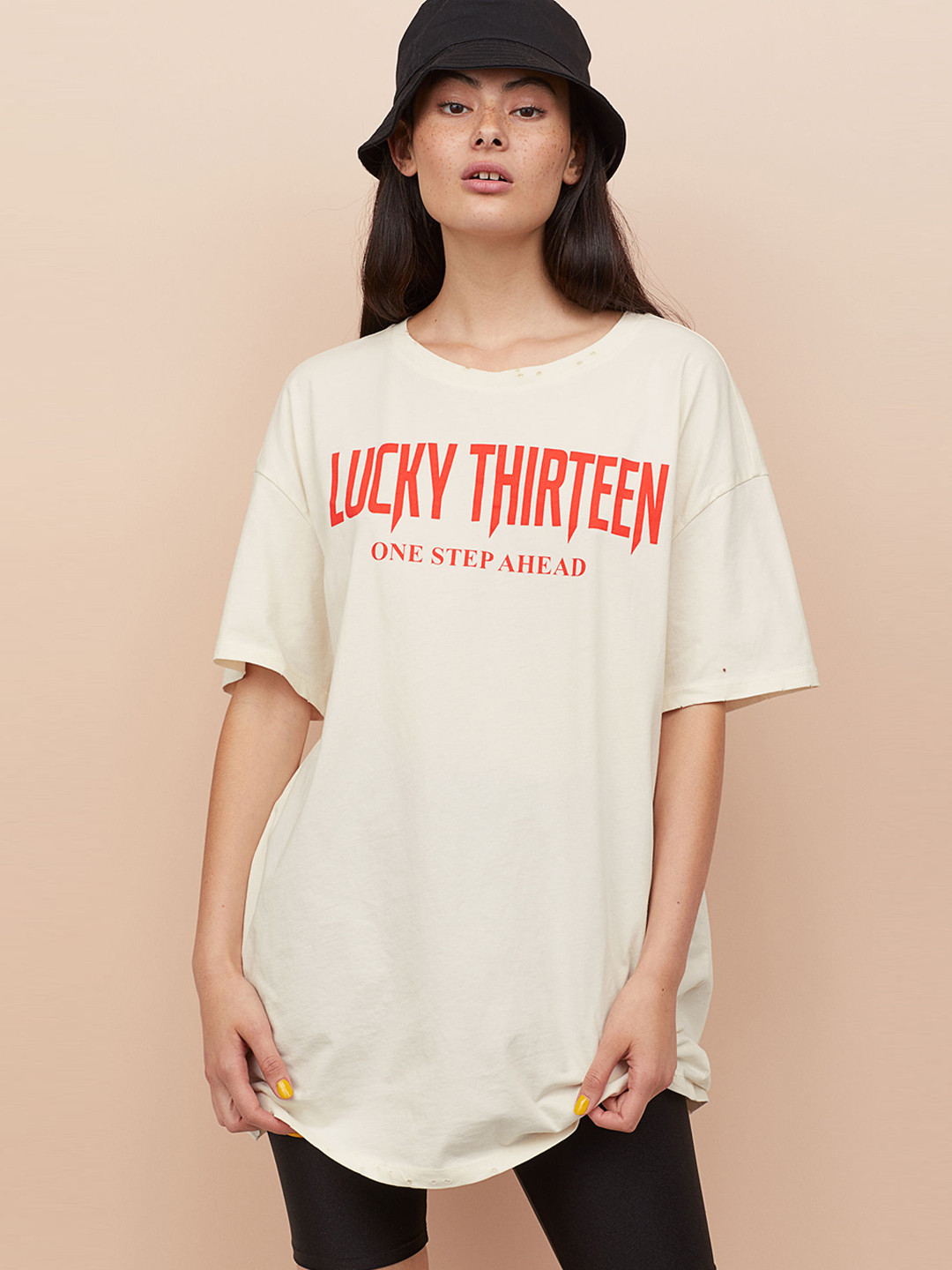 Buy HM Women Cream Coloured And Red Long Printed Pure Cotton T Shirt