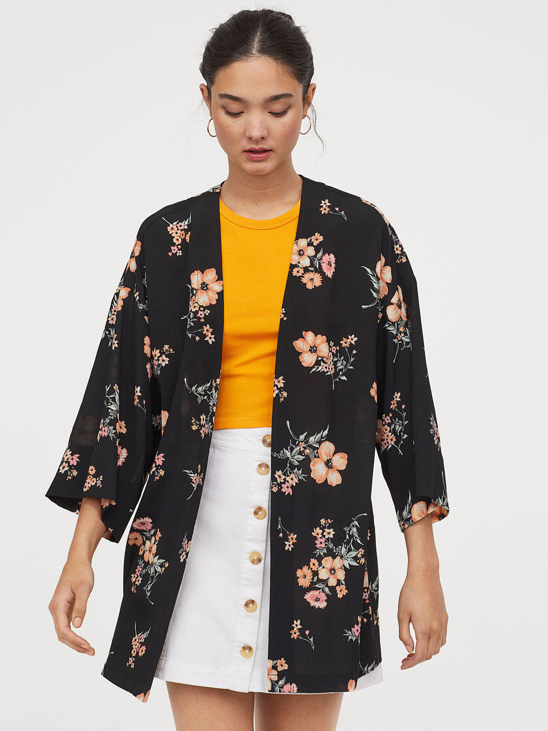 Buy H&M Women Black Printed Crepe Kimono Shrug Shrug for Women
