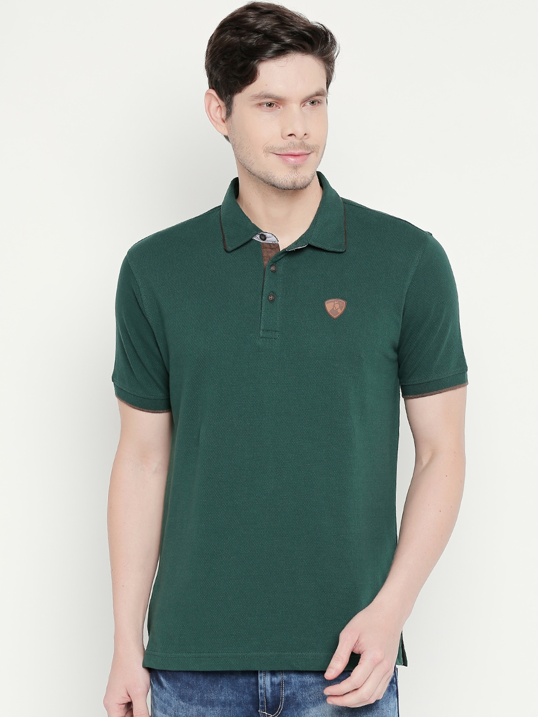 half shirt dikhaiye