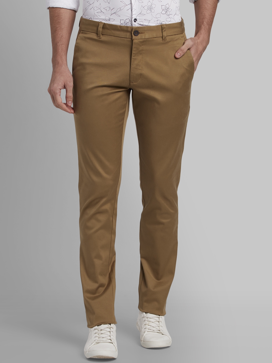 raymond pants style