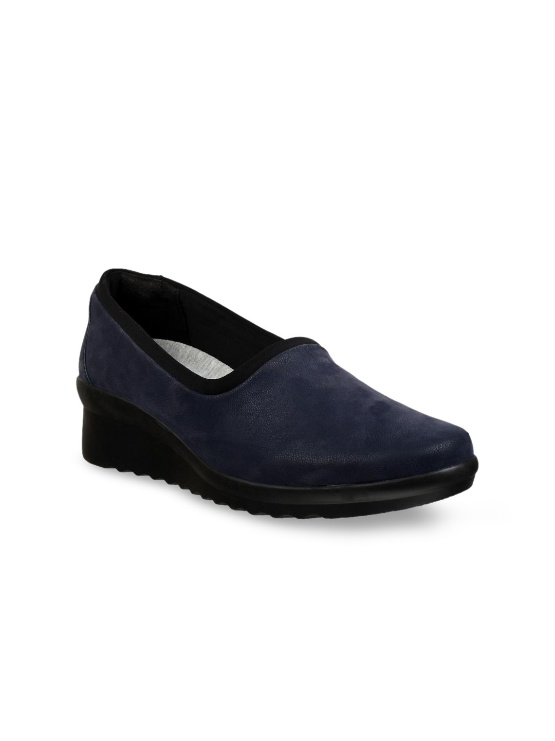 clarks navy heels