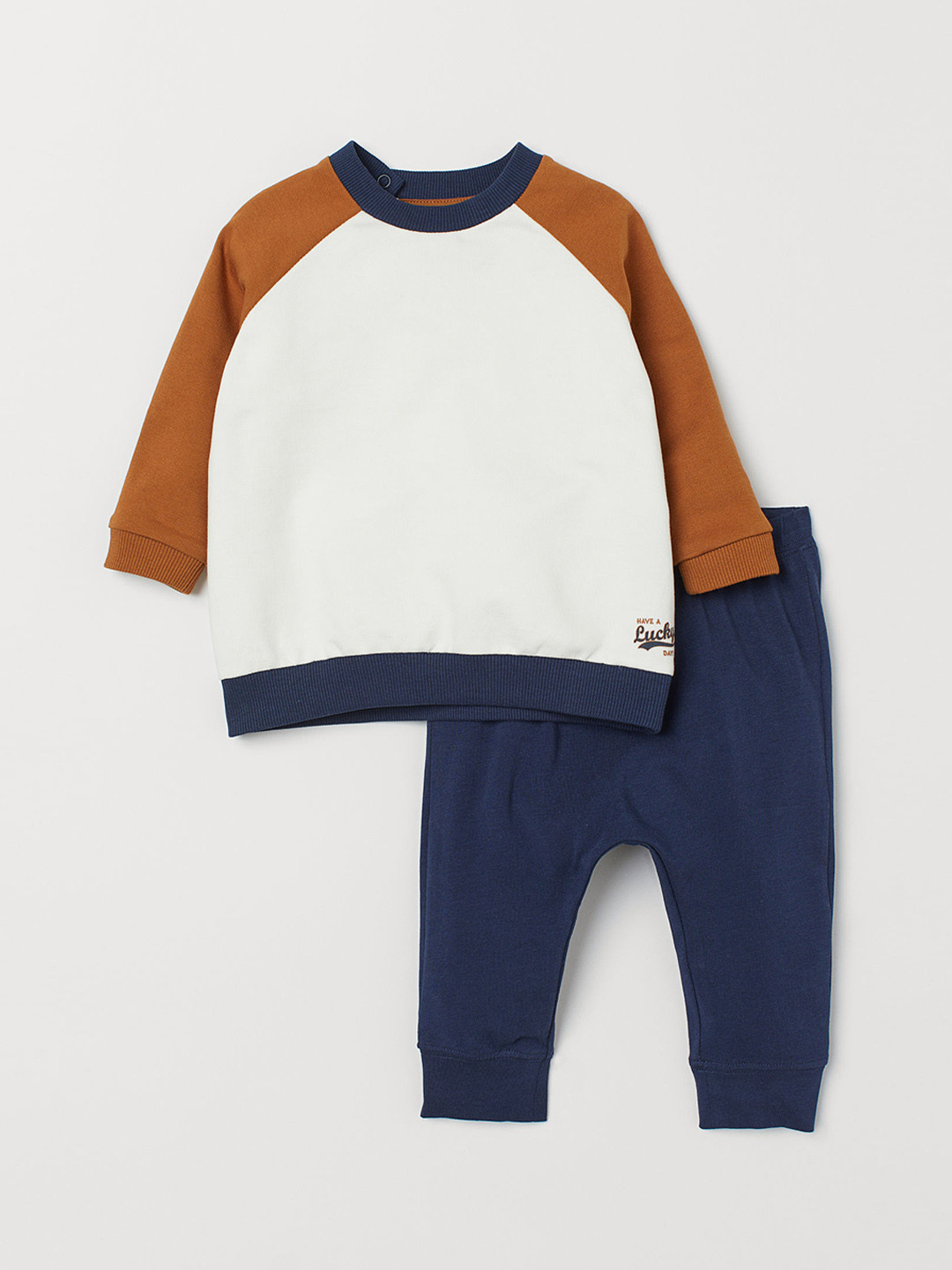 Buy H&M Boys White Colorblocked Sweatshirt And Leggings Clothing Set for Boys 10389959 Myntra
