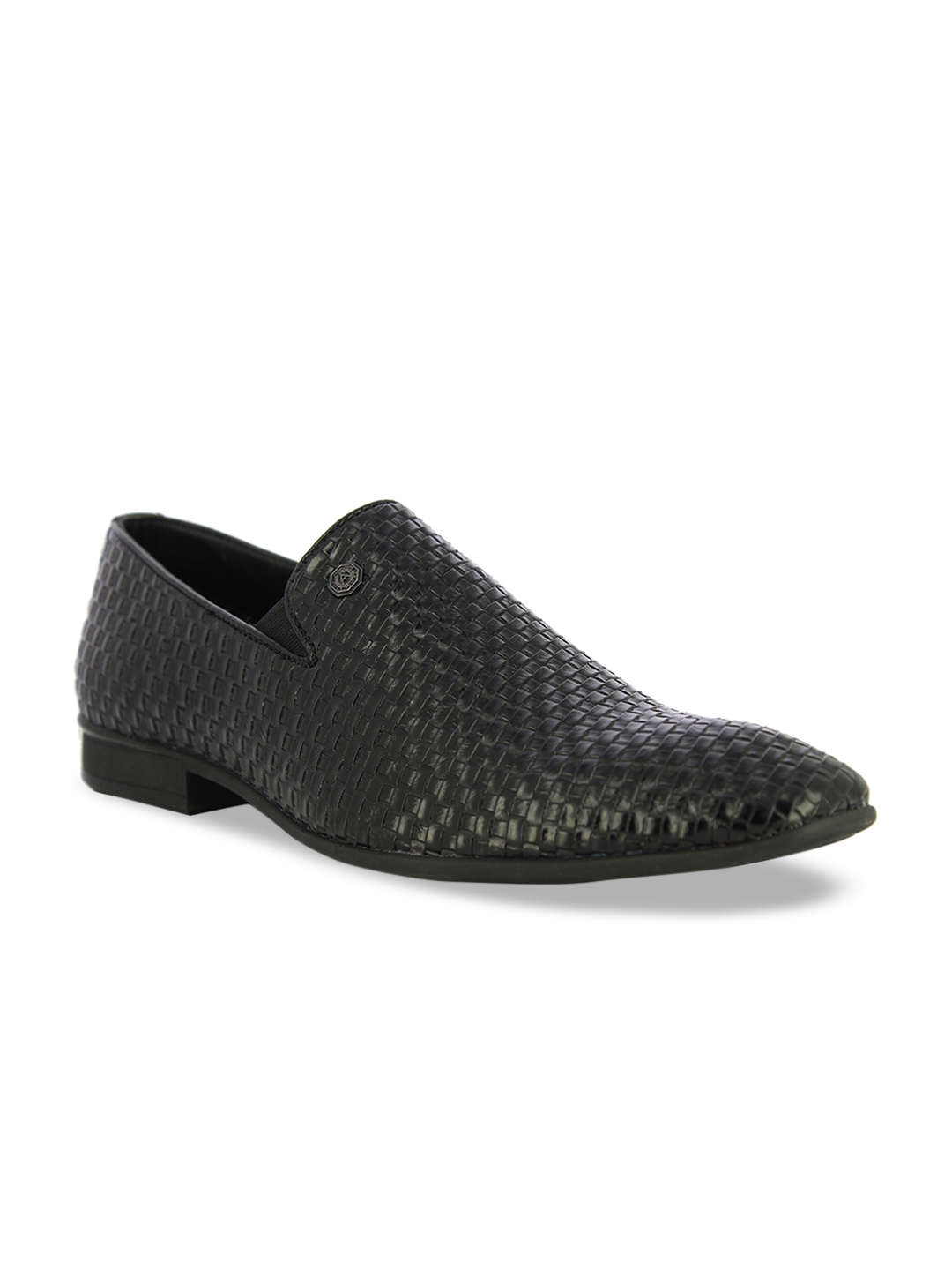 slip on shoes myntra