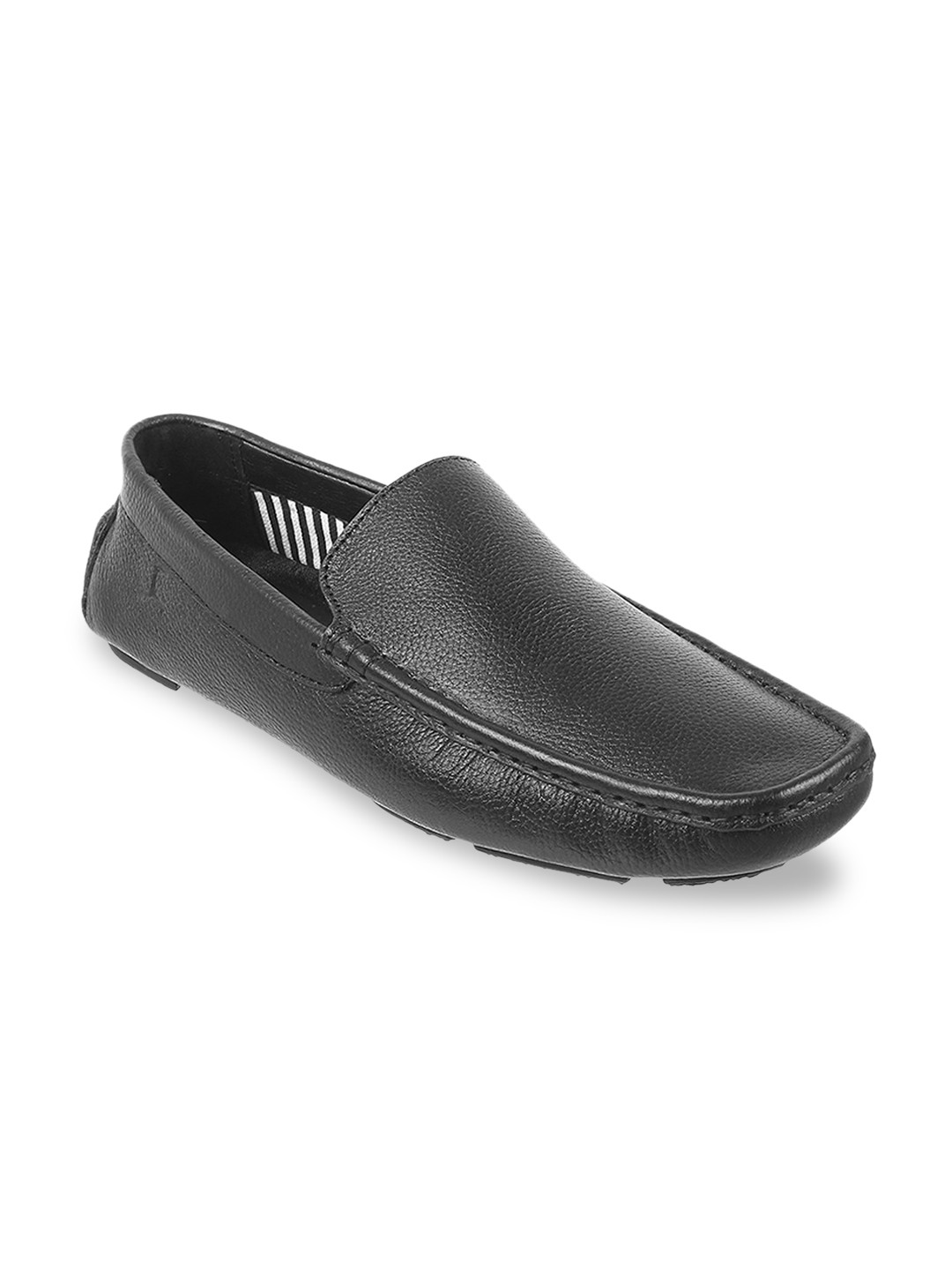 mochi black casual chappals