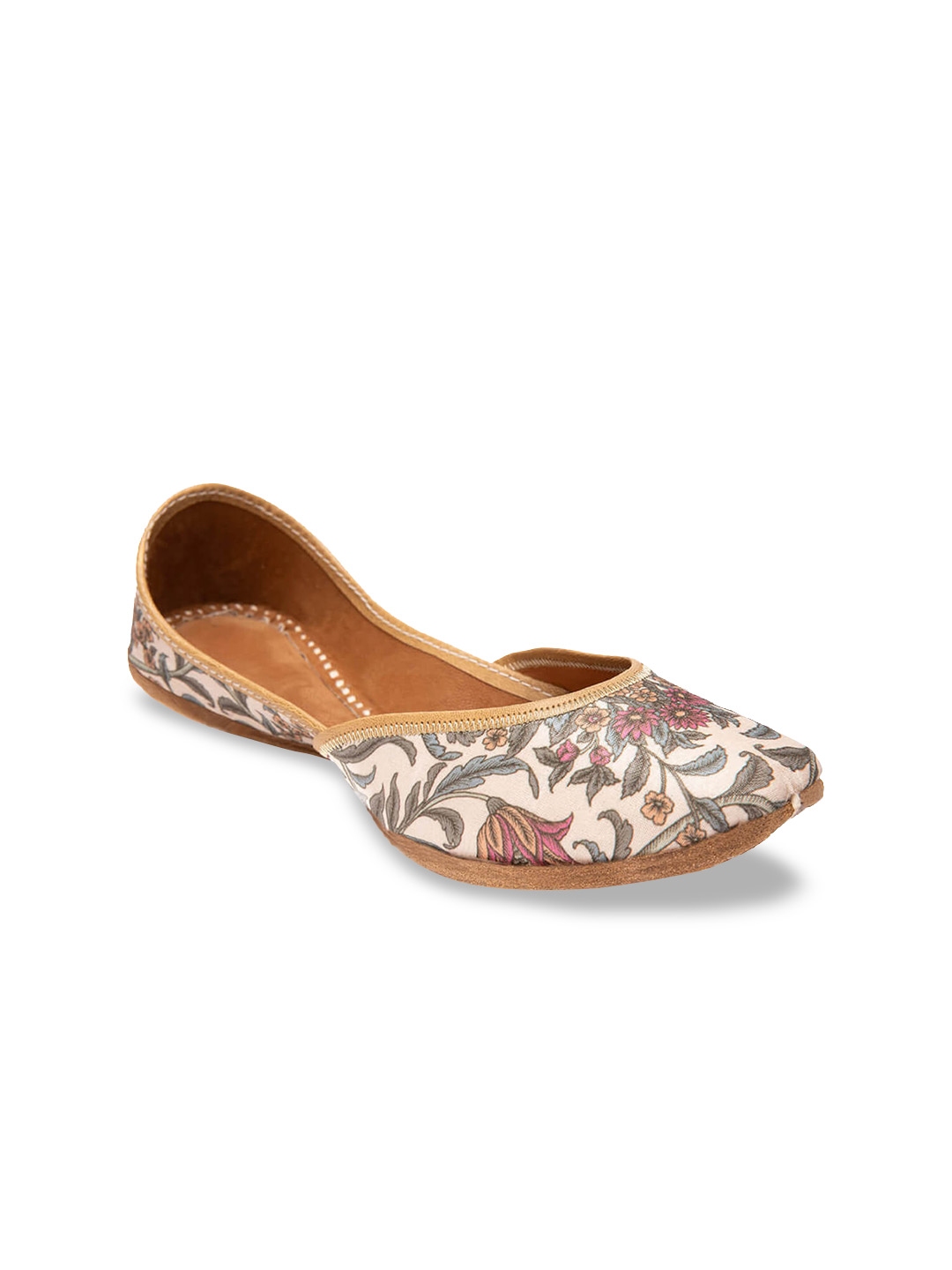 mojaris myntra