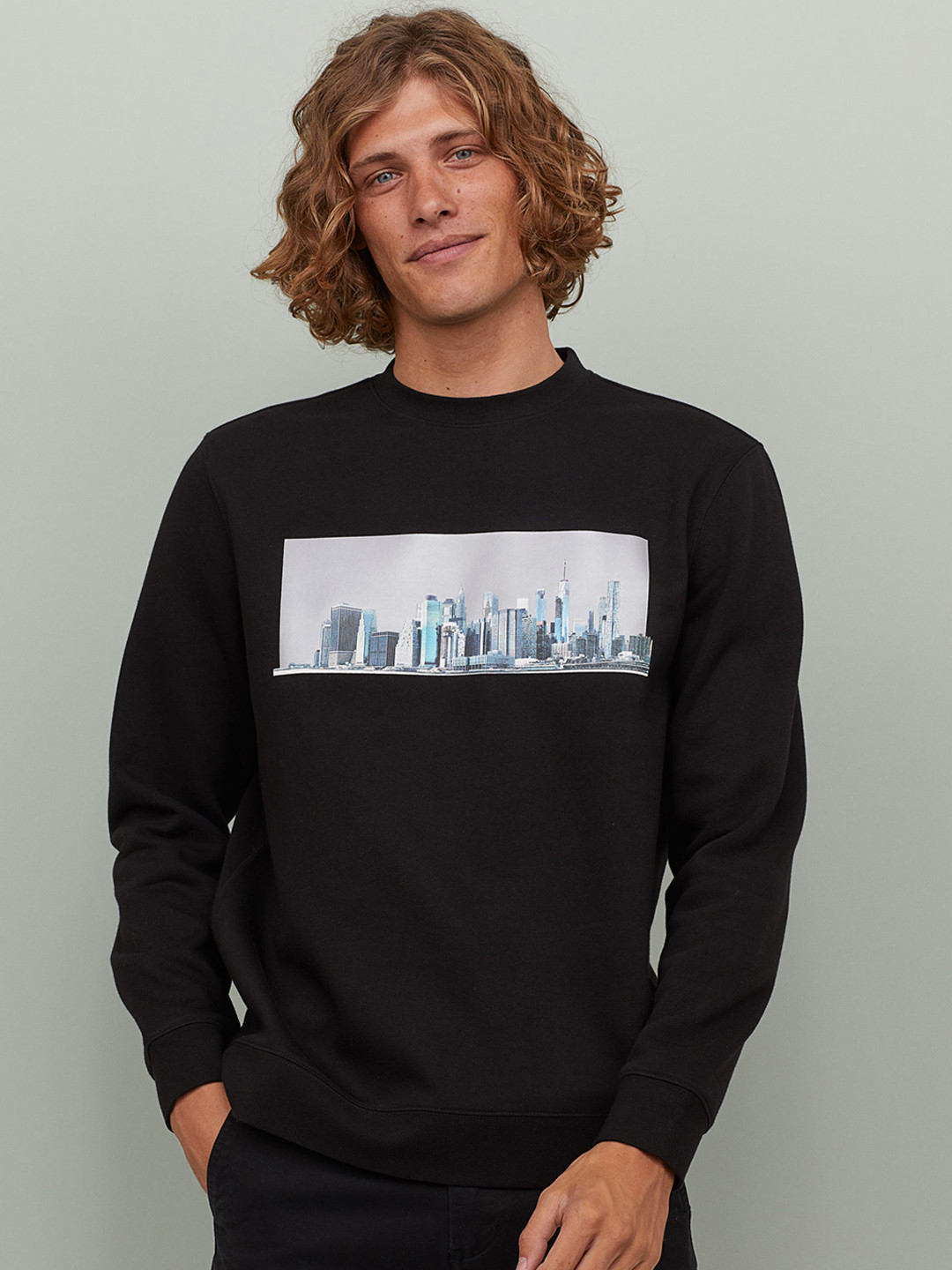 Buy H&M Men Black Printed Sweatshirt Sweatshirts for Men 11289886
