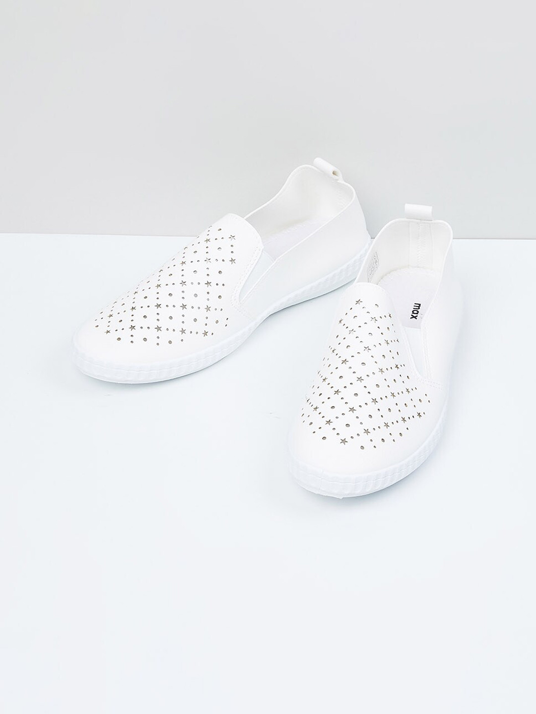max shoes white