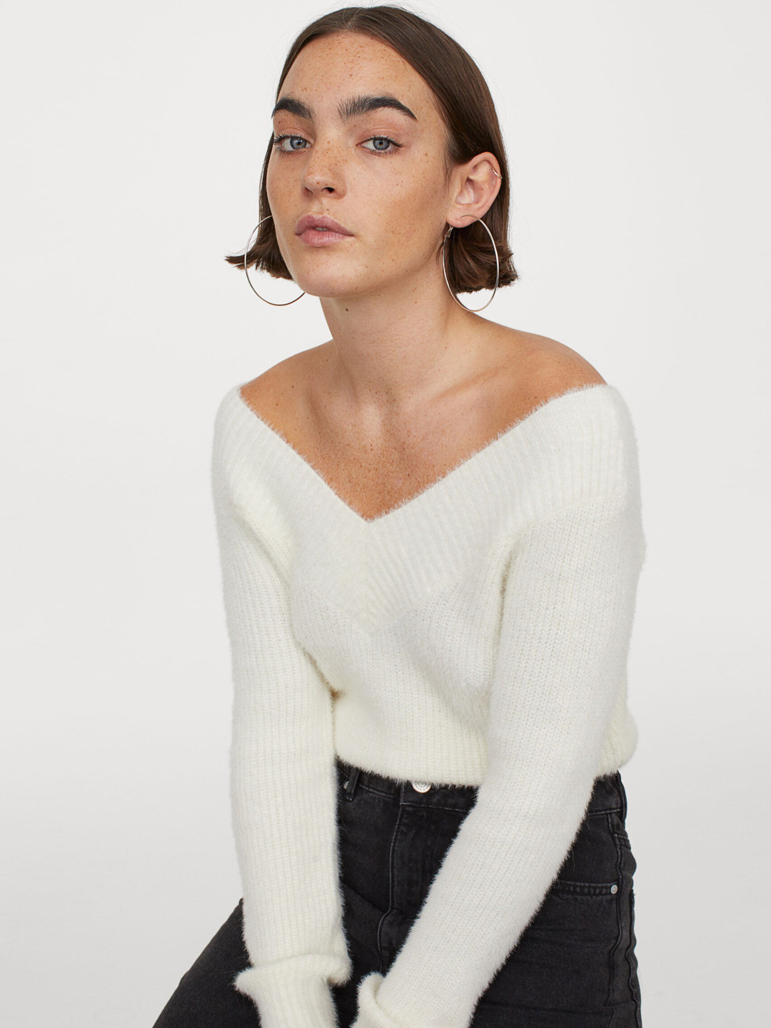 Buy H&M Women White Solid V Neck Sweater Sweaters for Women 12710574