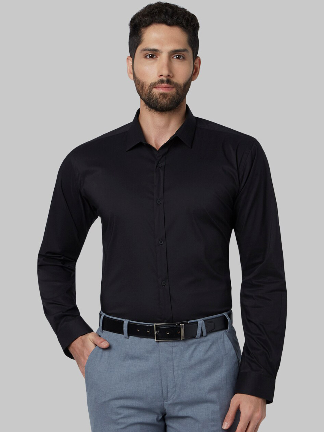 Buy Park Avenue Men Black Slim Fit Solid Formal Shirt - Shirts for Men ...