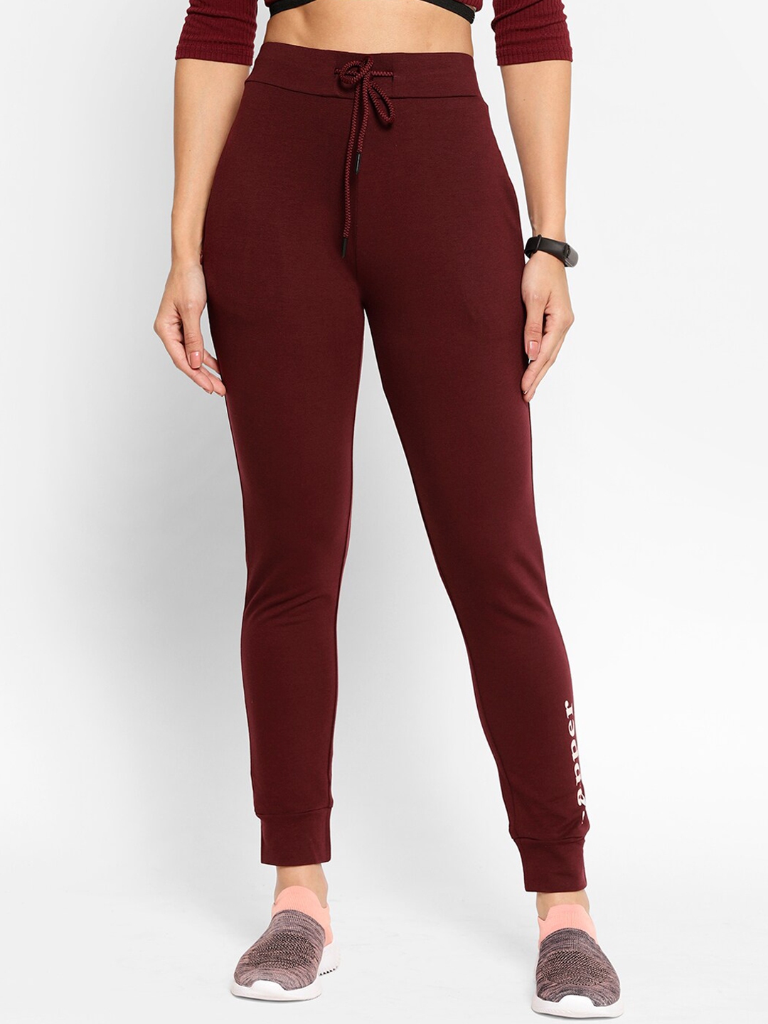 maroon joggers women