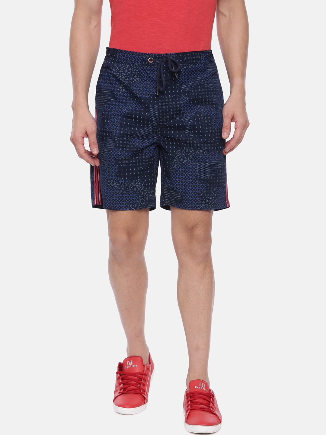 fitted chino shorts
