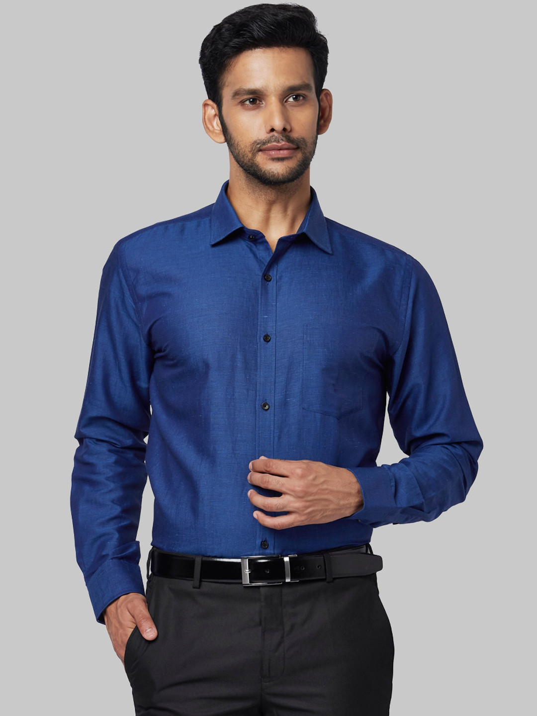 Buy Park Avenue Men Navy Blue Regular Fit Solid Formal Shirt - Shirts ...