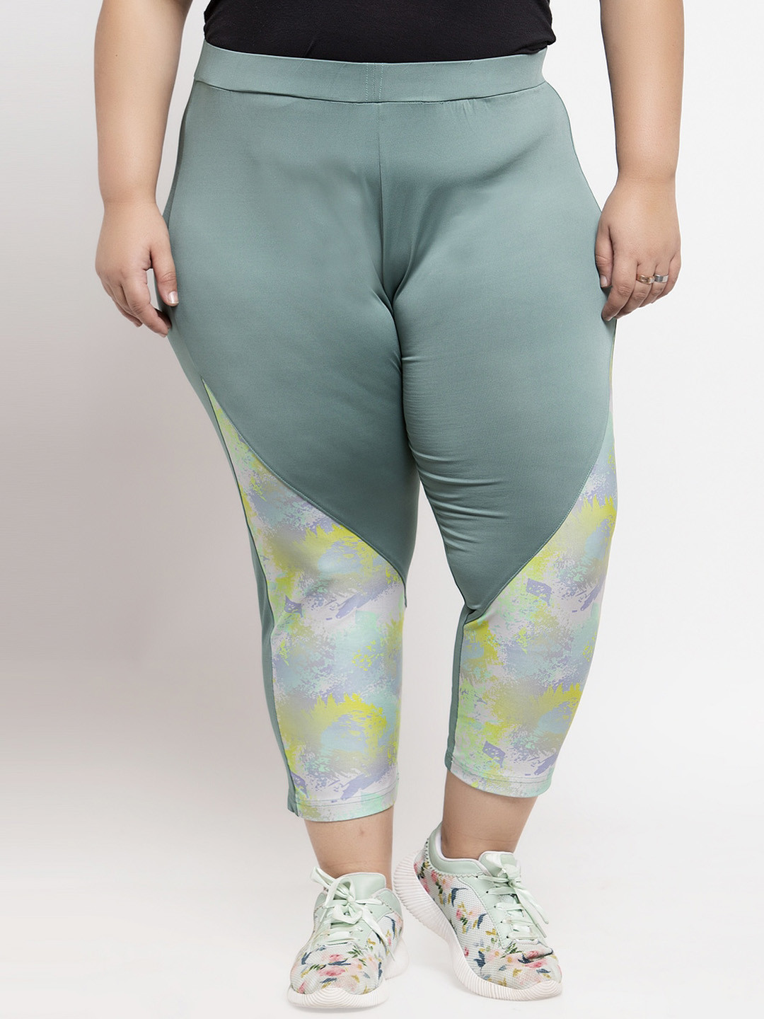 Buy PlusS Women Green Colourblocked Slim Fit Capris Capris for Women 13070404 Myntra