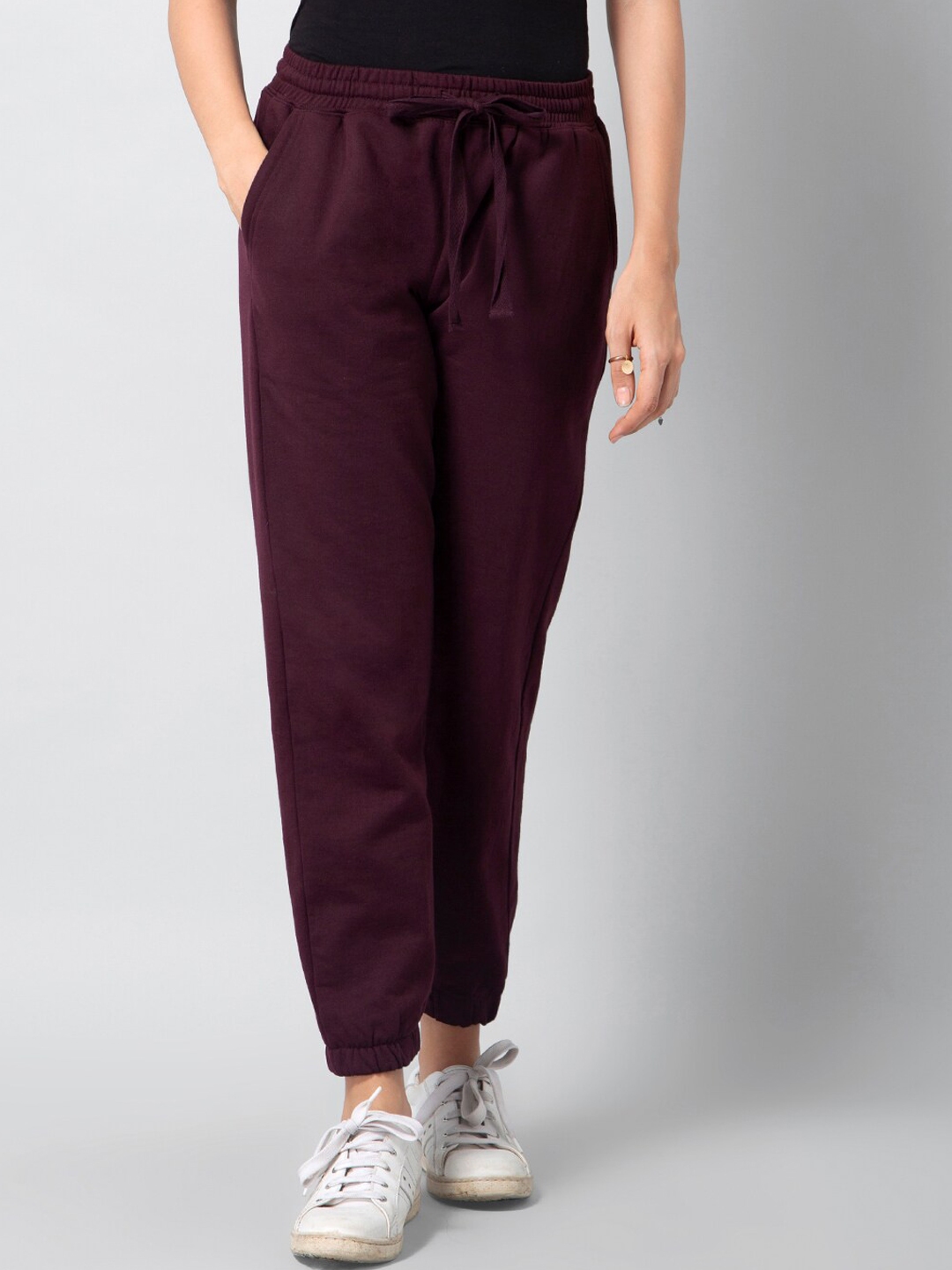 loose fitting joggers ladies
