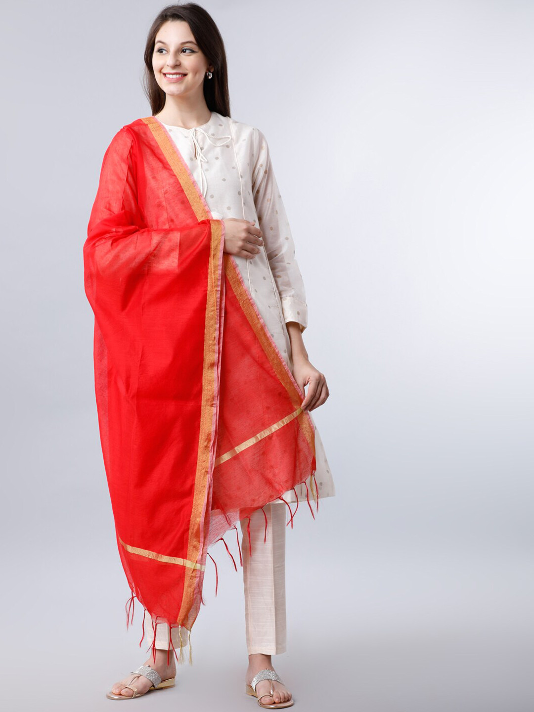 Vibrant Solid Red Cotton Dupatta main image 0