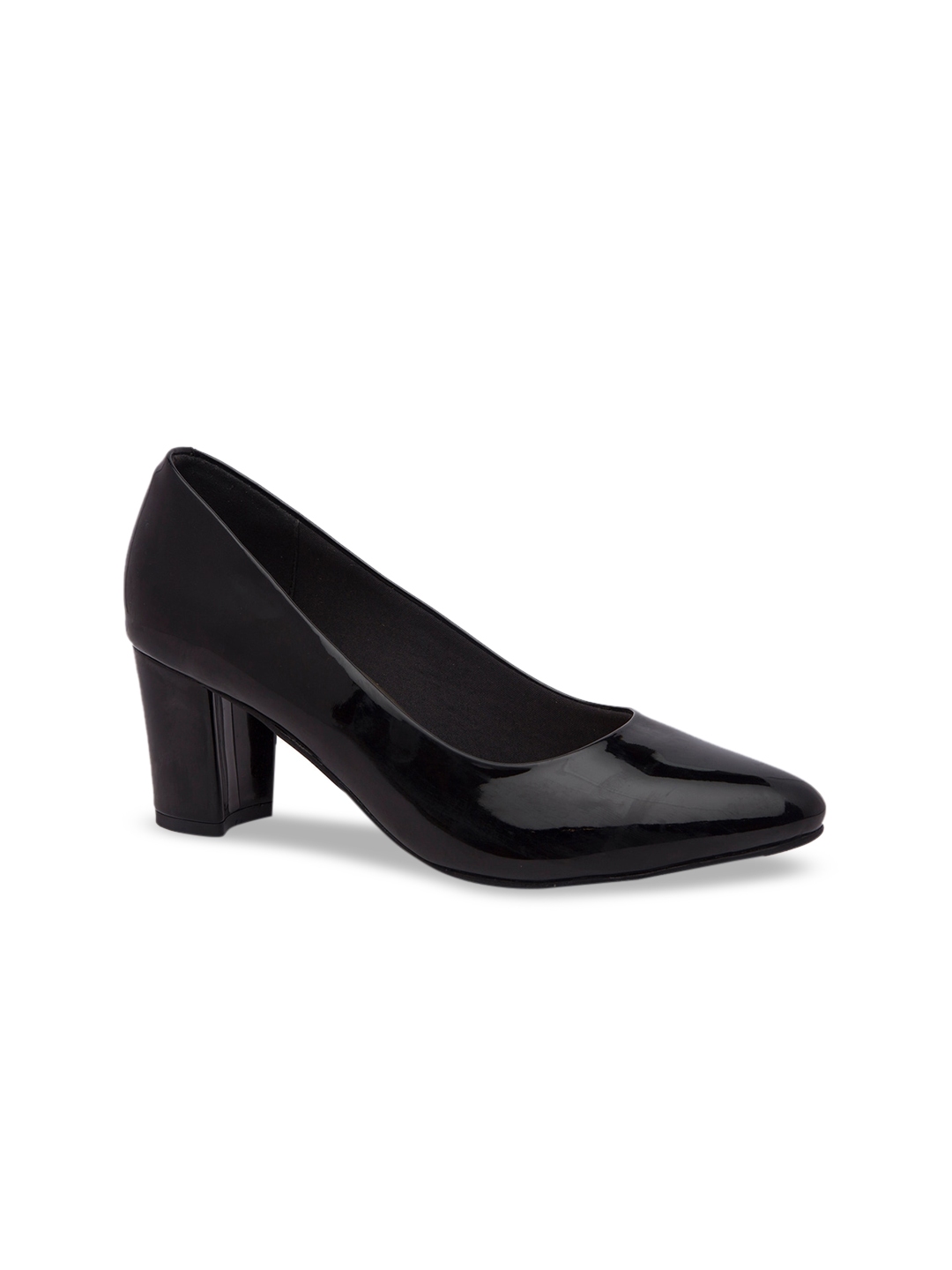 black pumps myntra