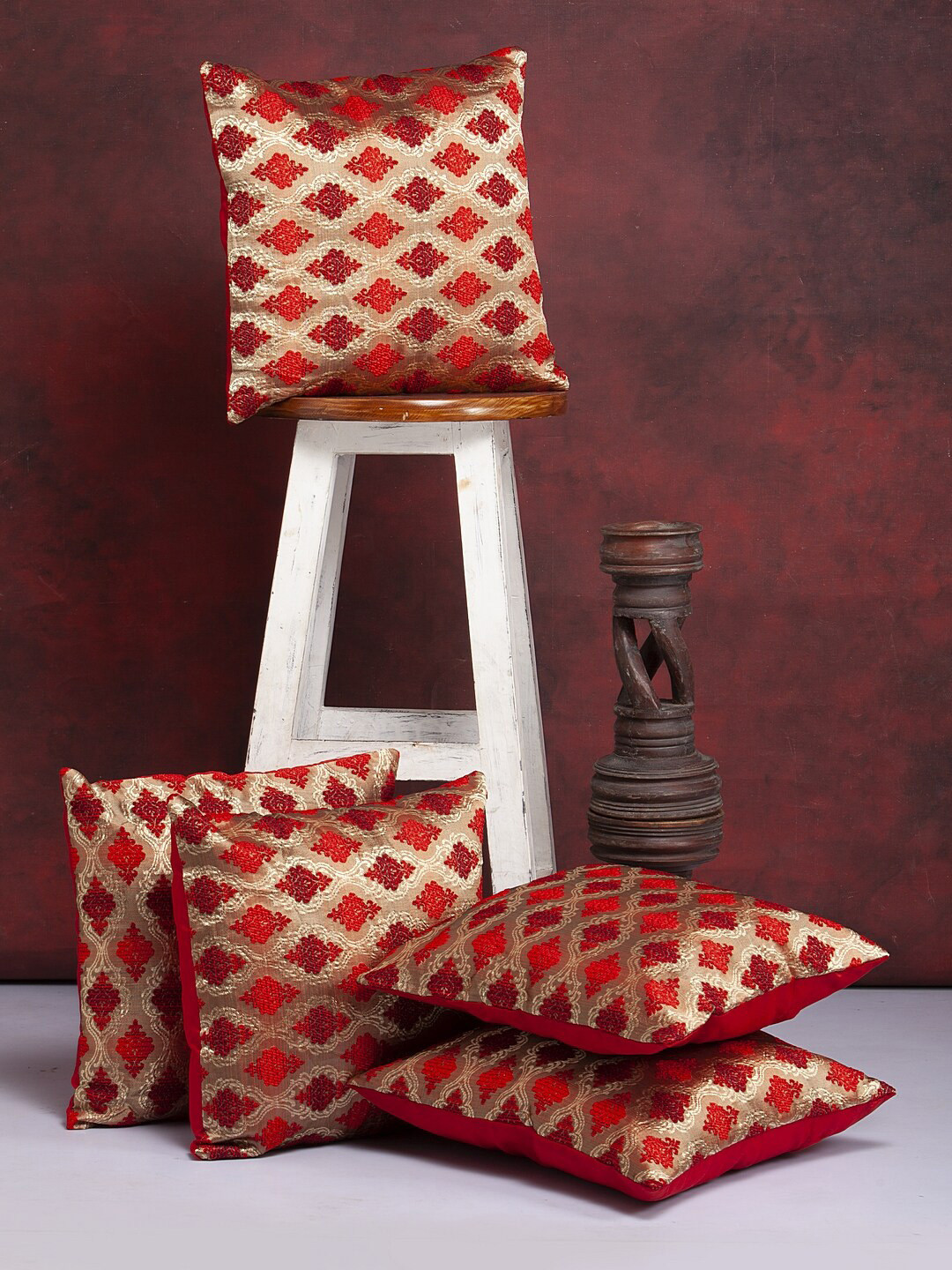 Buy Alina Decor Red & Gold Set Of 5 Self Design Square Cushion Covers