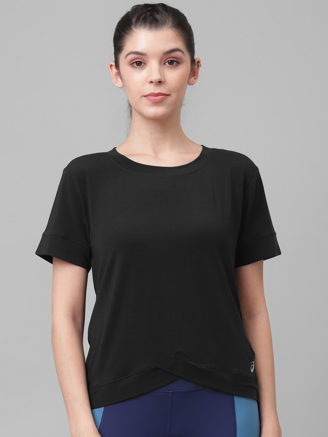 Buy ASICS Women Black Solid Top W FRONT FOLD Tops for Women 13134966