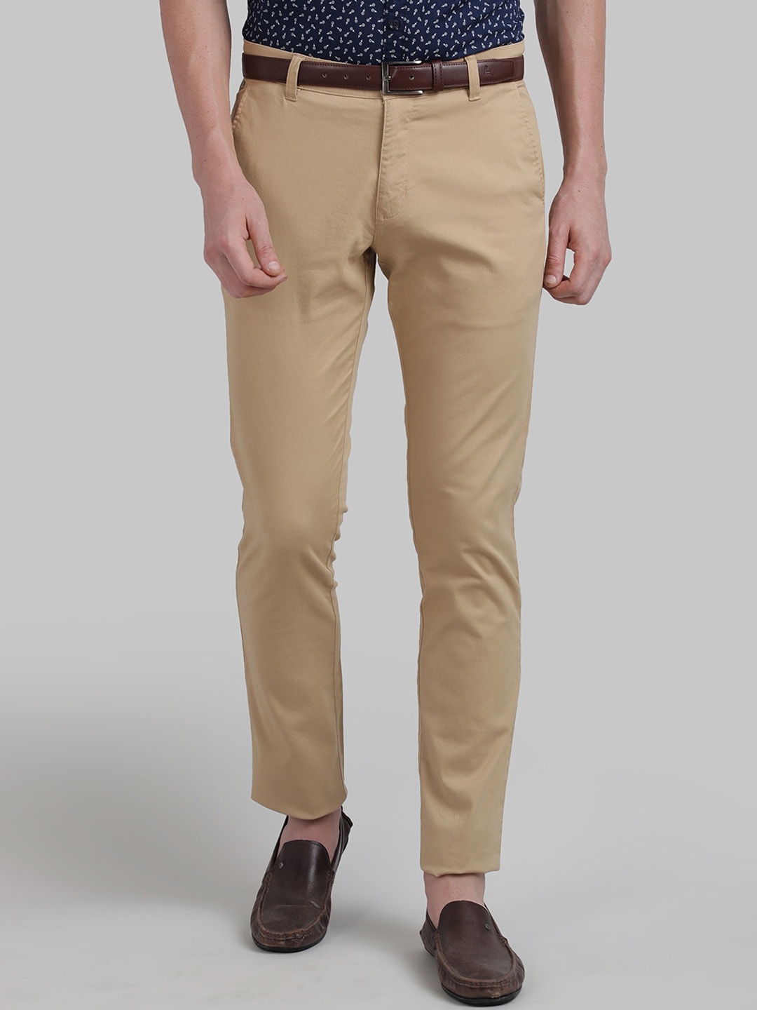 tapered fit trackies