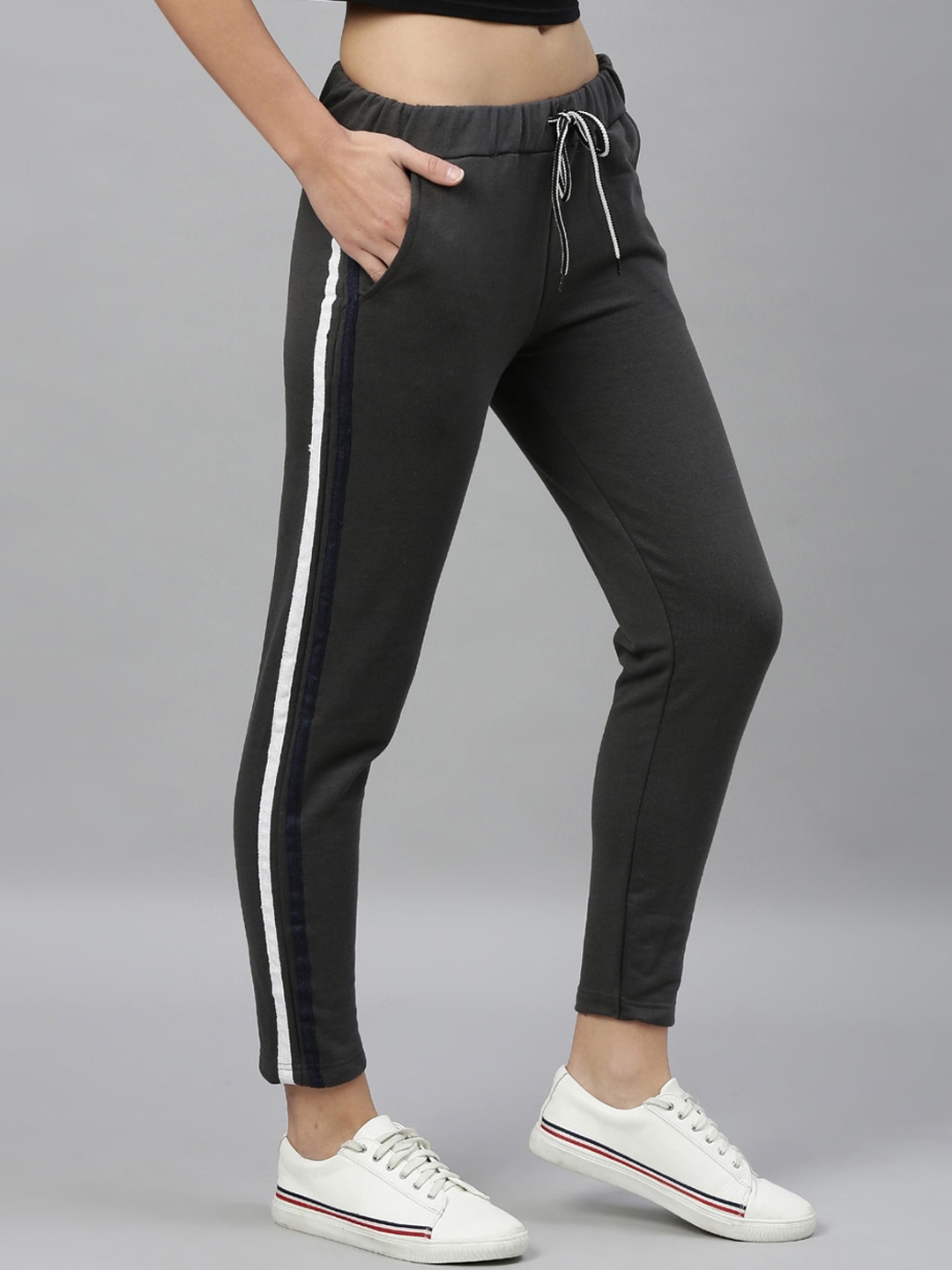track pants on myntra