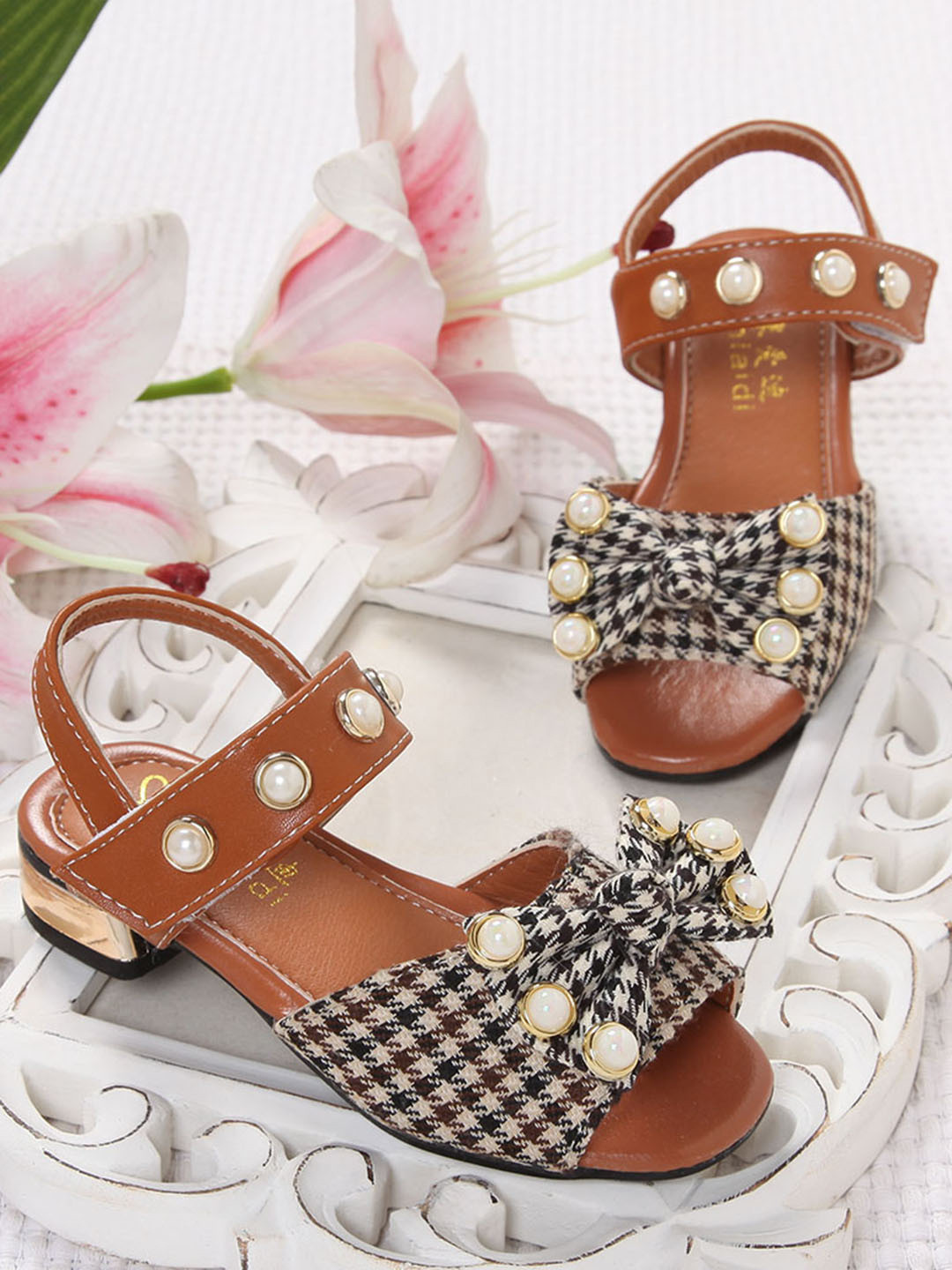 Buy Walktrendy Girls Brown Sandals Sandals for Girls 11449034 Myntra