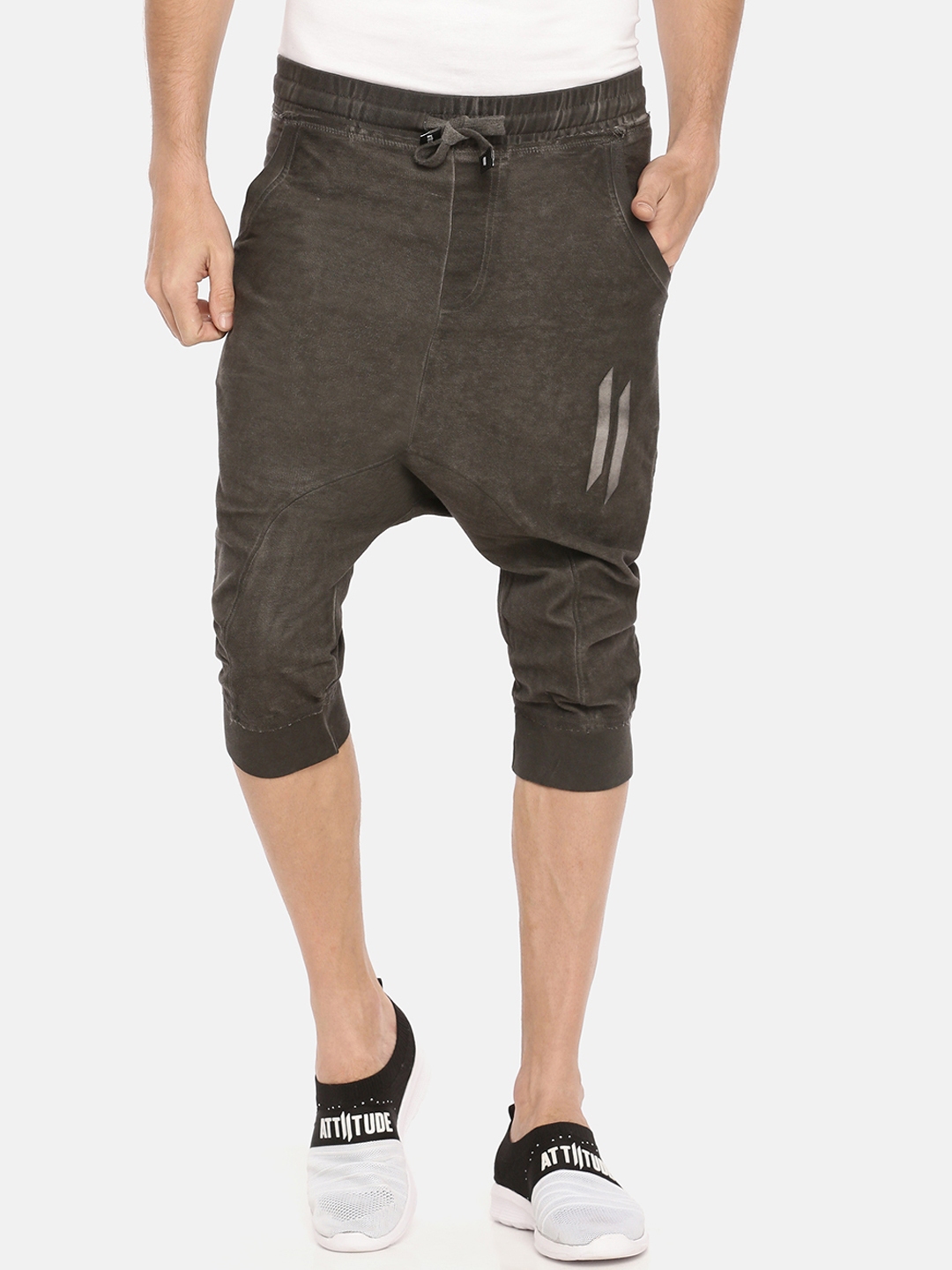 three fourth joggers