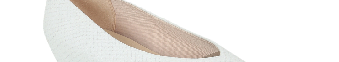 Buy Clarks Women White Textured Leather Pumps - Heels for Women ...